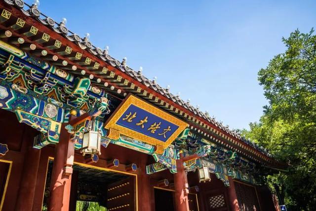 千万级奢宅标准打造，4.25瞰海高层样板段盛放，现场抽宝马，享百万豪礼！  院子 泰禾 庭院 红树湾 海澜 入户大堂 第16张