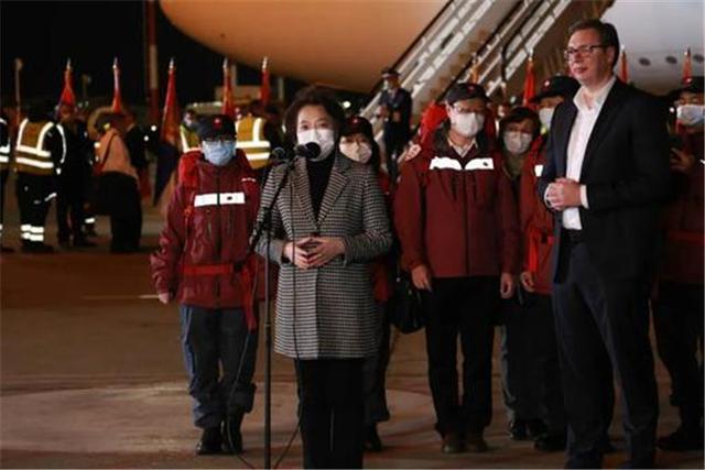 关键时刻，中国伸出援手，武契奇瞬间翻盘，欧盟先后“示好”  中国 塞尔维亚 疫苗 中国疫苗 武契奇 新冠 第1张