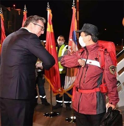 关键时刻，中国伸出援手，武契奇瞬间翻盘，欧盟先后“示好”  中国 塞尔维亚 疫苗 中国疫苗 武契奇 新冠 第3张