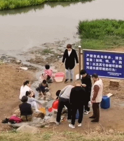 鸡蛋煮了一个小时，游客排队泡脚...厦门有一个天然温泉。  第3张