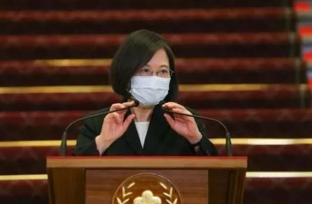 台湾疫情升温，民进党挪用疫苗救友邦。台湾人的出路在哪里？  第1张